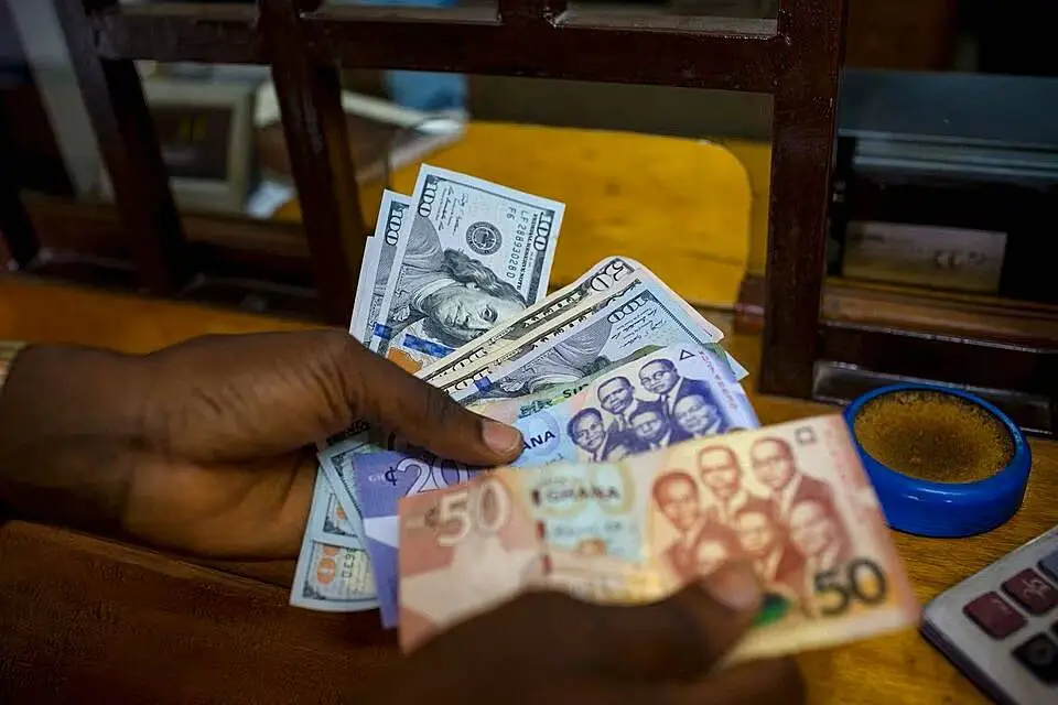 Cedi Dollar Bonds 960x640 1